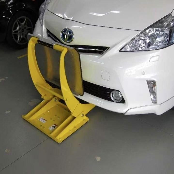 Áreas donde los vehículos viajan a baja velocidad Diseño reemplazable de la parte de la barrera de tráfico que garantiza un fácil mantenimiento de la seguridad vial