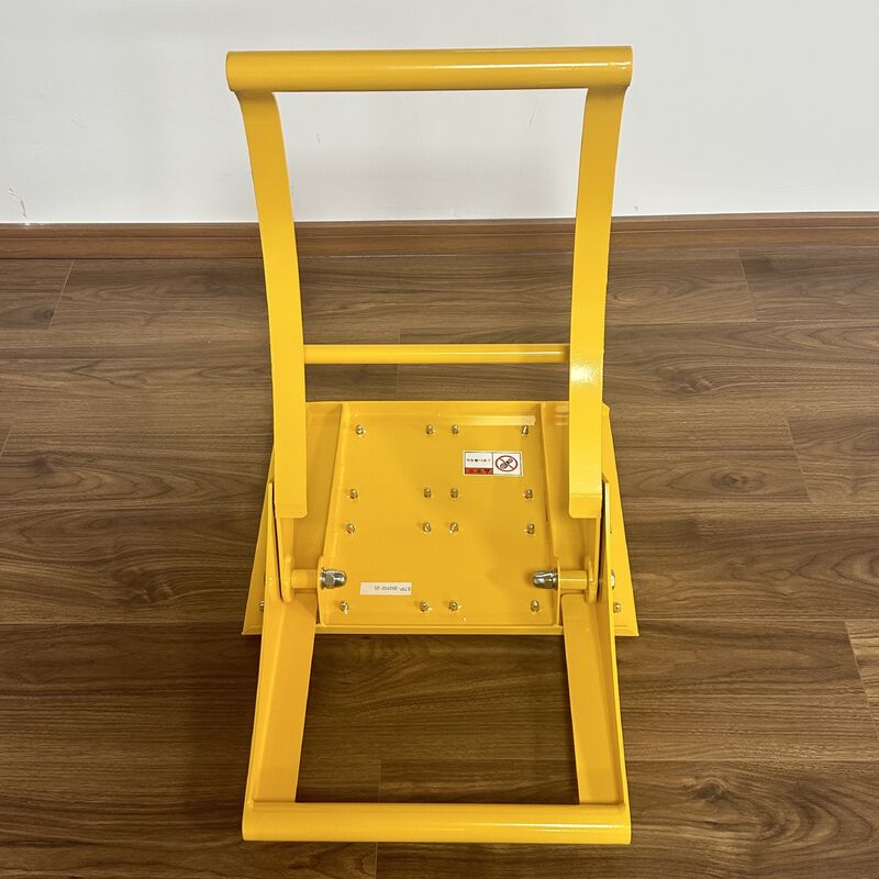 El sistema modular HiTOMARUKUN de barrera vial temporal con recubrimiento en polvo ofrece control de tráfico y mayor seguridad en zonas de trabajo.