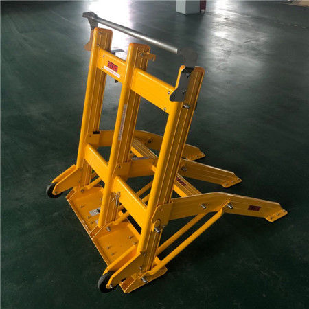 Barrera vehicular portátil plegable ligera de 25 kg con pulverización electrostática para seguridad vial